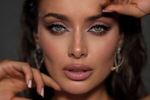 Мішина знялася у святковому образі