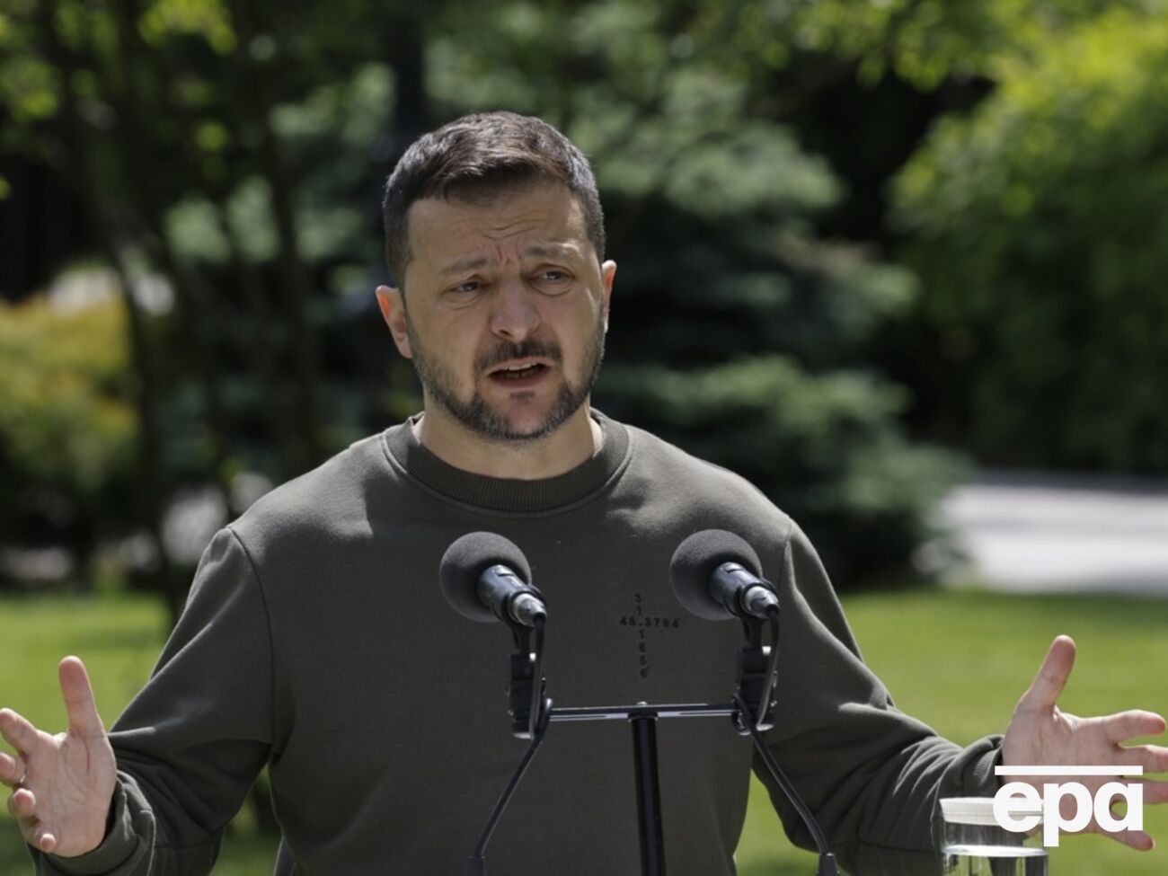 Зеленский подчеркнул, что Украина уважает каждую нацию