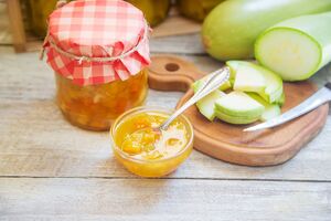 Варенье из кабачков варится два часа