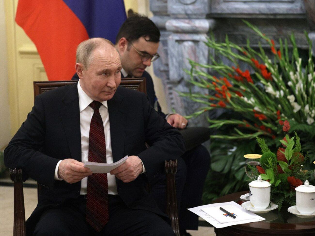 Путин в Ханое ответил на вопросы росСМИ