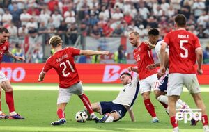 Англия и Дания играли во Франкфурте-на-Майне