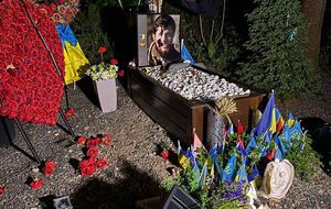 Правоохранители открыли уголовное производство по факту надругательства над могилами защитников Украины