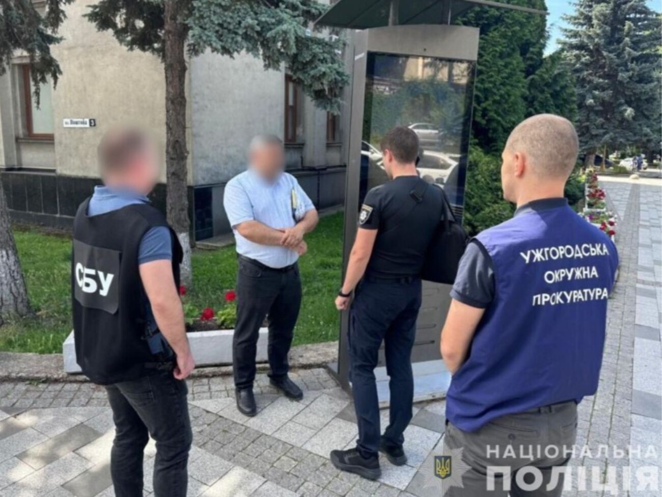 Сейчас депутат, входящий в руководящий состав местного департамента соцполитики, находится в ИВС