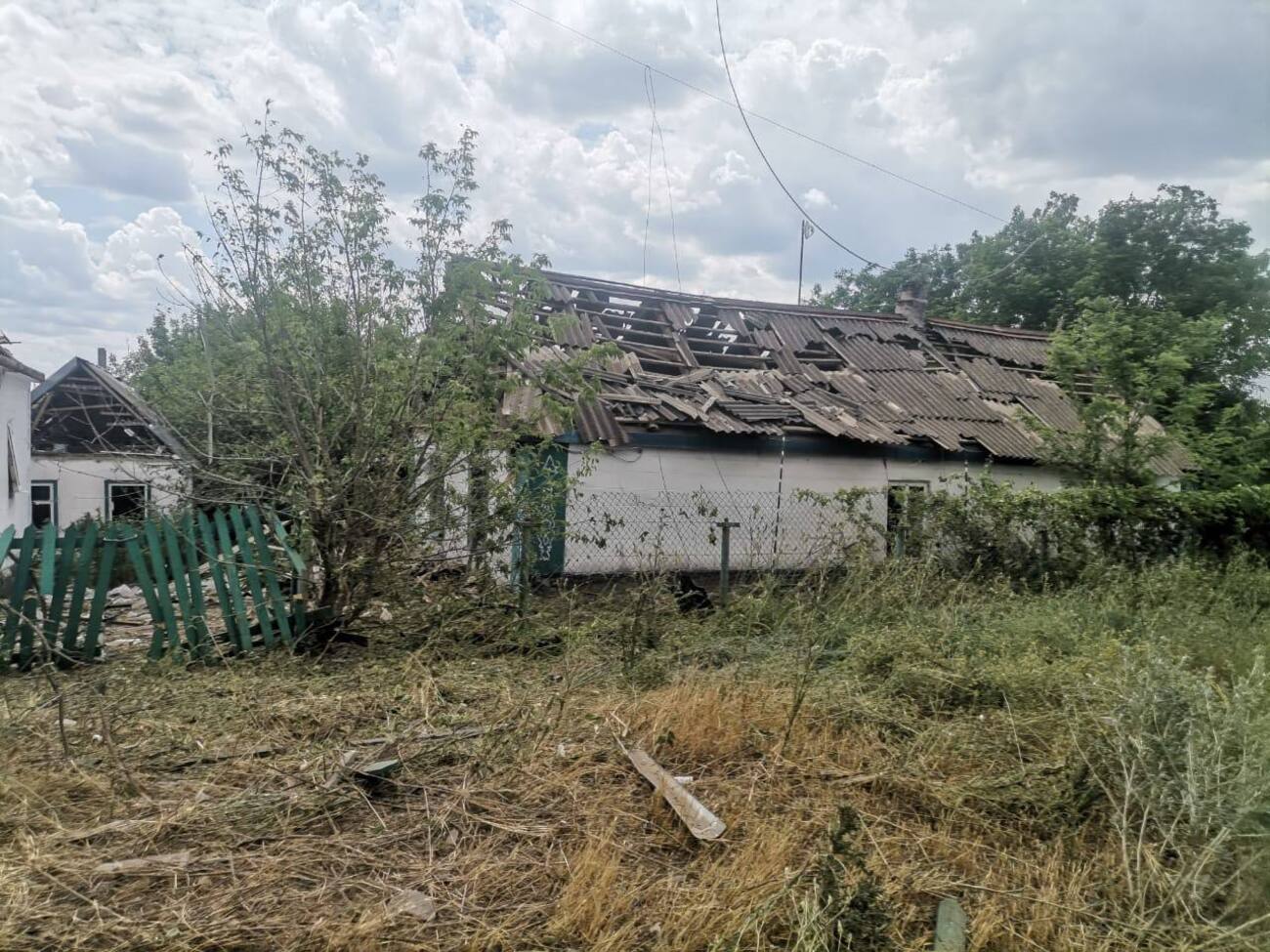 Окупанти понад 300 разів за добу обстріляли Запорізьку область, є руйнування
