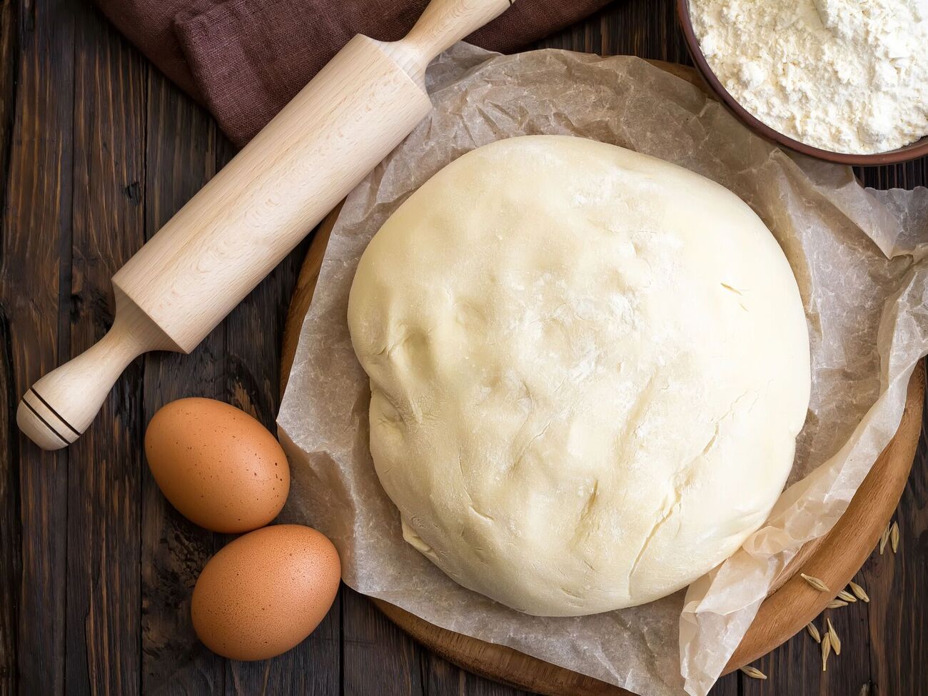 Яйца для дрожжевого теста не должны быть холодными