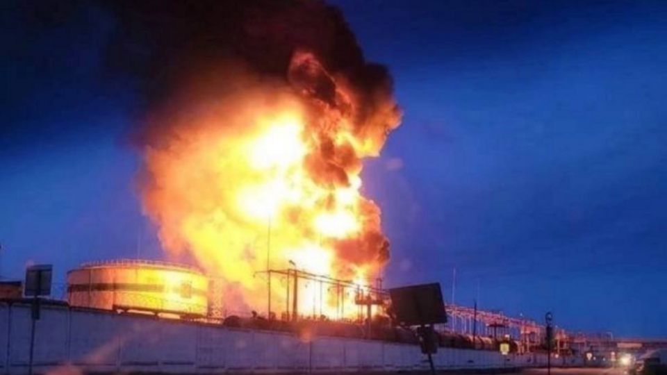 ВСУ признали удары по нескольким российским нефтебазам