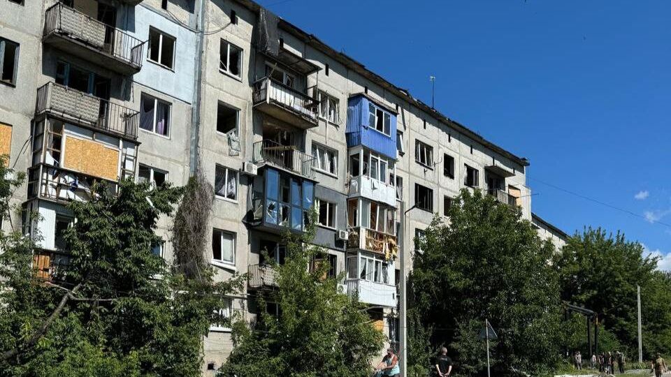 В ОВА показали наслідки удару РФ по Селидовому 21 червня