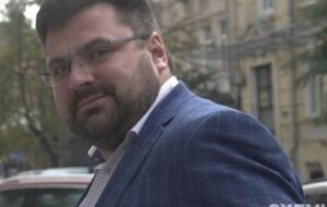 Наумова подозревают в организации подделки официальных документов, чтобы избежать уголовной ответственности в Республике Сербия