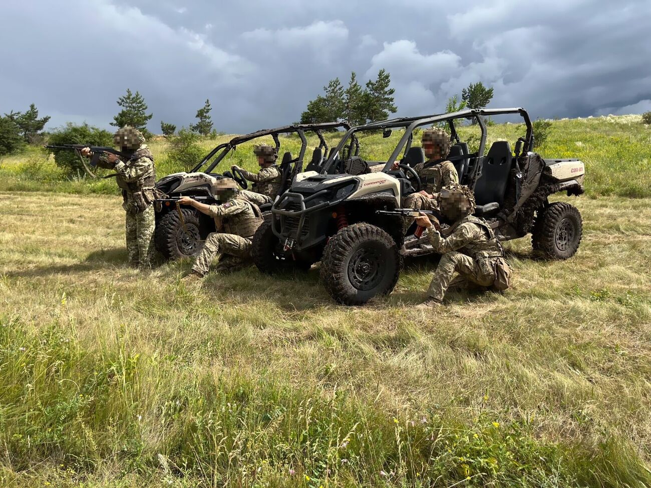 В компании добавили, что "Интерпайп" системно поддерживает военных с первых дней полномасштабного вторжения