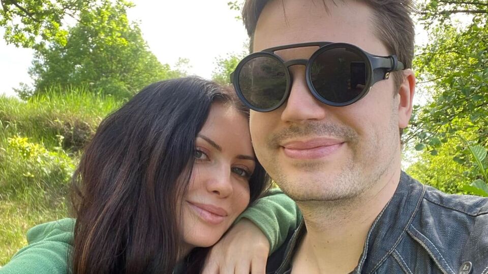 В январе 2024 года Lama призналась, что восемь лет состоит в отношениях с мужчиной, который младше ее на 18 лет