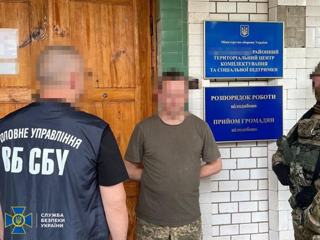 Правоохоронці викрили ще п'ять схем і затримали понад 10 посадовців