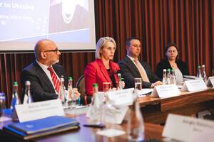 Бриджит Бринк: Приоритетом является помощь Украине в том, что мы называем "выиграть будущее"