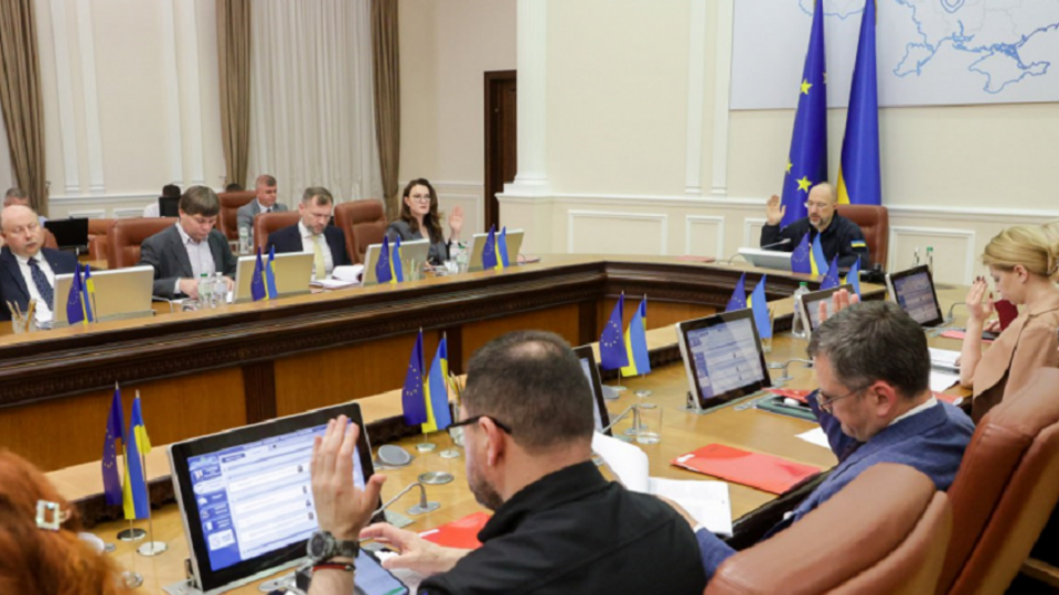 Шмигаль зазначив, що уряд і торік виділяв кошти на автобуси