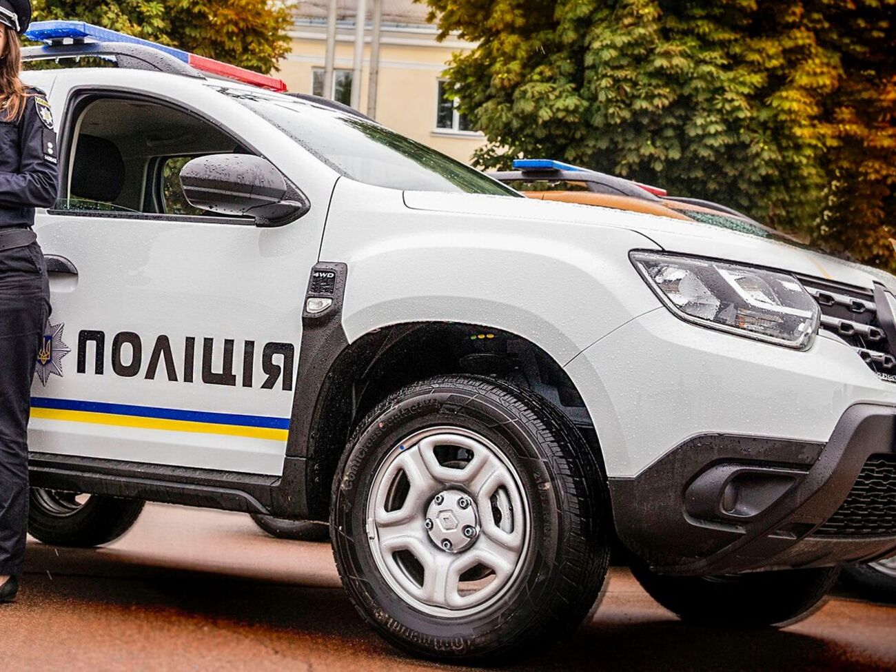У поліції повідомили, що їхній співробітник "втрутився в інцидент"