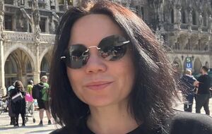 Отток людей из страны выглядит более чем реальным. Надо думать уже сейчас, как не потерять еще несколько миллионов украинок с детьми