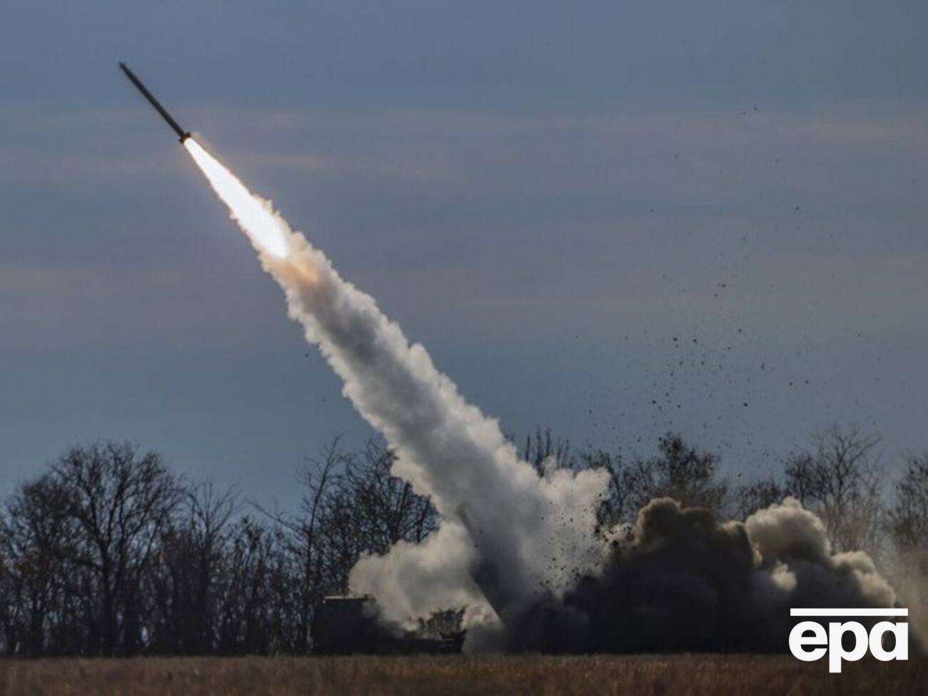 Ограничение на дальность ударов по территории РФ не позволяет полностью защитить Украину, говорят источники WP