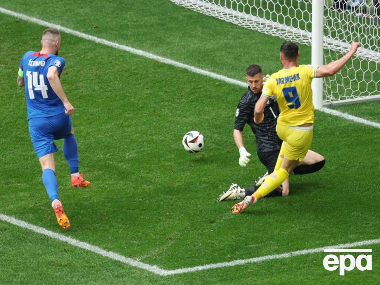 Яремчук забил второй гол украинцев в ворота сборной Словакии