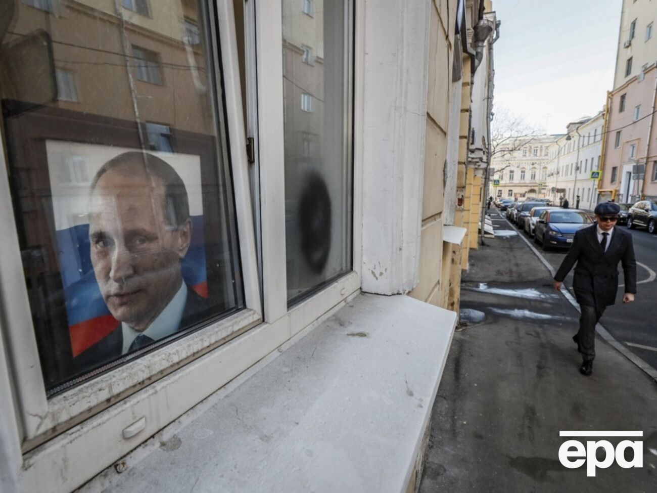 Эрик отметил, что Путин был во всех газетах для россиян