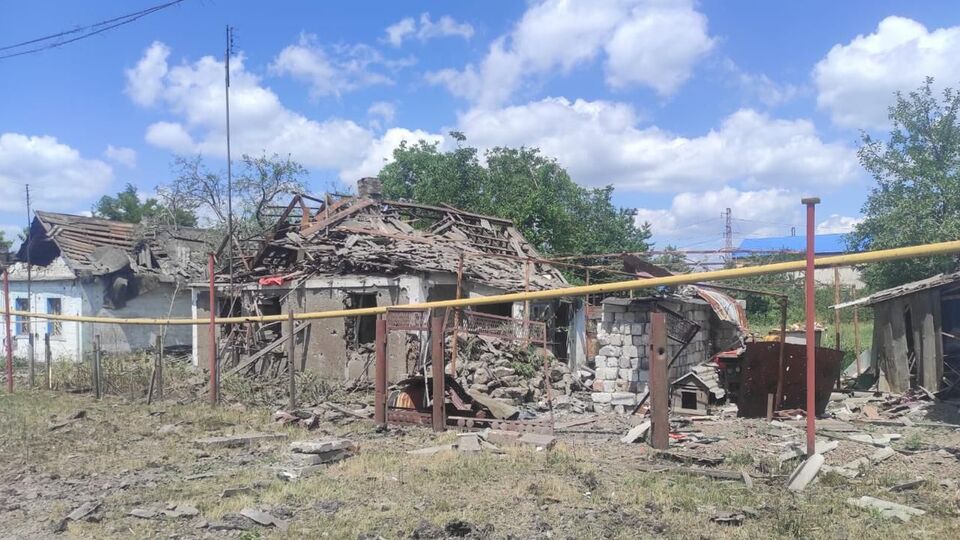 Российские ракеты повредили более 10 домов