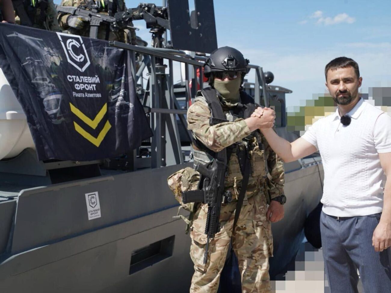 Машина развивает высокую скорость на воде, она высокоманевренна, чтобы выполнять самые сложные задачи, рассказали в "Метинвесте"