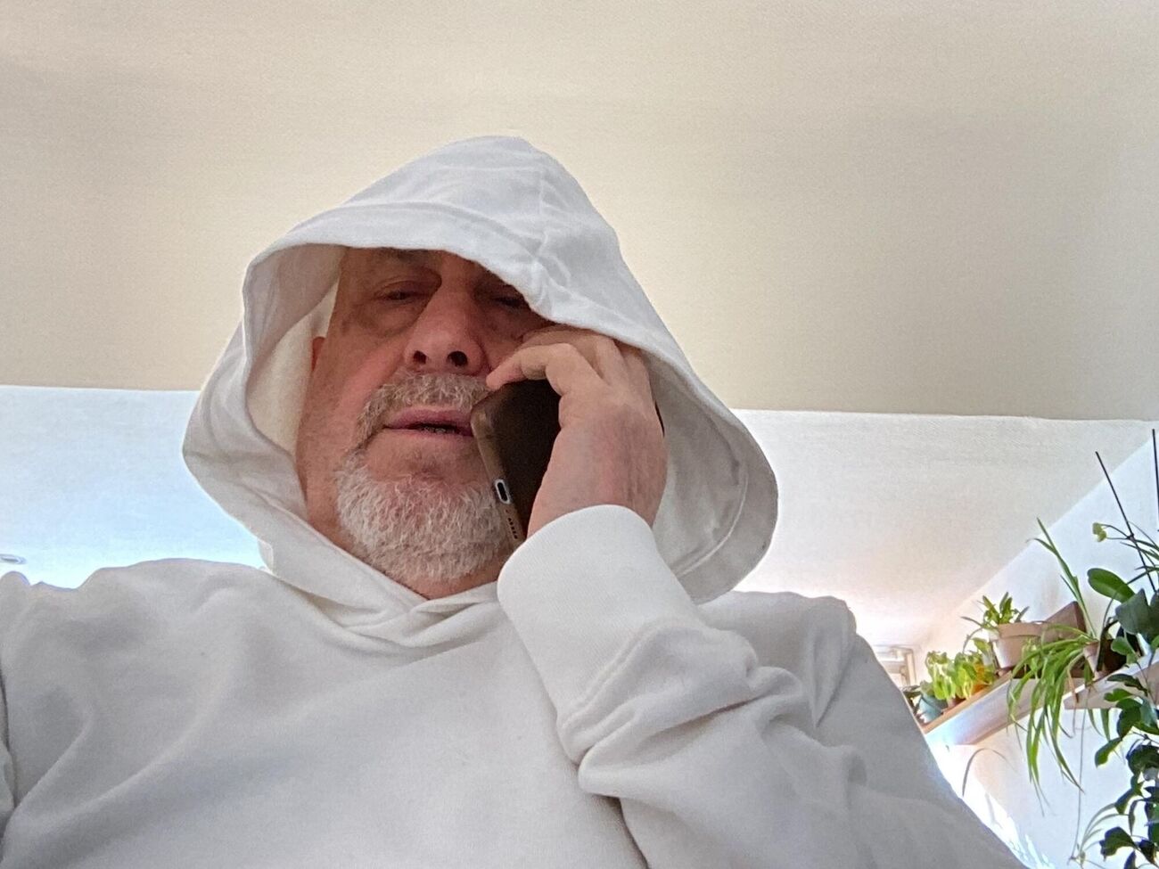 Булгачев: Ниє Путін, мов дитина, переляканий, як є: Ой, здавайся, Україно, бо Росія програє