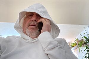 Булгачев: Ниє Путін, мов дитина, переляканий, як є: Ой, здавайся, Україно, бо Росія програє