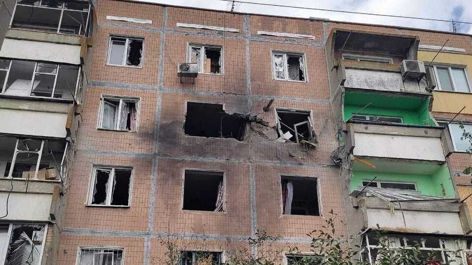 В Никополе в результате российских обстрелов повреждены четыре многоквартирных дома, рассказали в ОВА