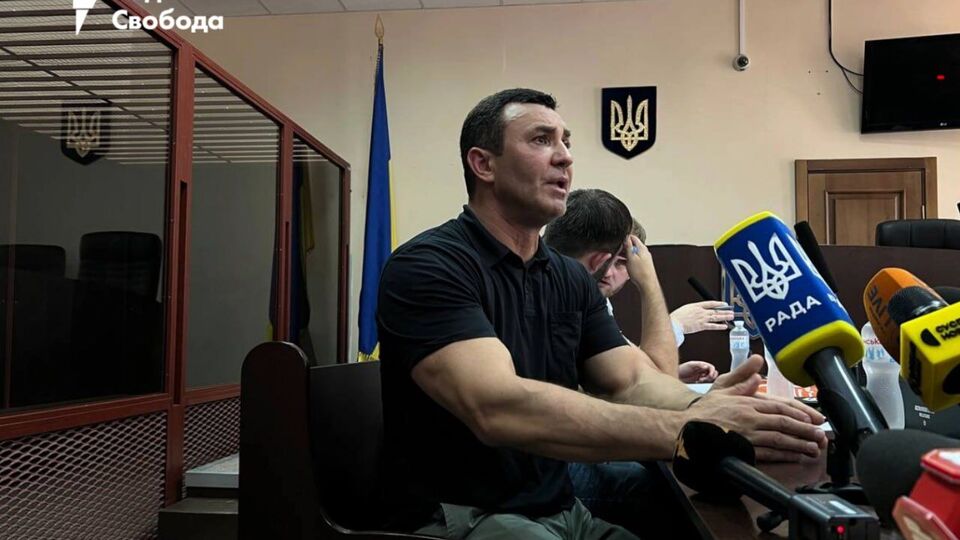 Тищенко пообщался с журналистами в суде