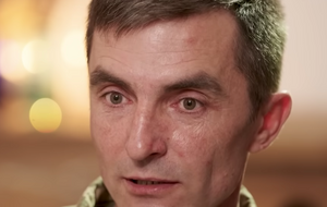 Эрик: Я своими талантами хорошо пользовался, чтобы оно не стреляло, а местами и не ездило