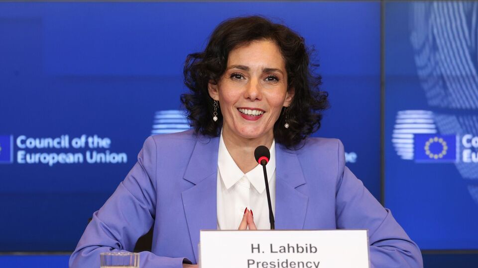 Совет ЕС утвердил проект совместных обязательств по безопасности между ЕС и Украиной утром 25 июня, сообщила Лябиб