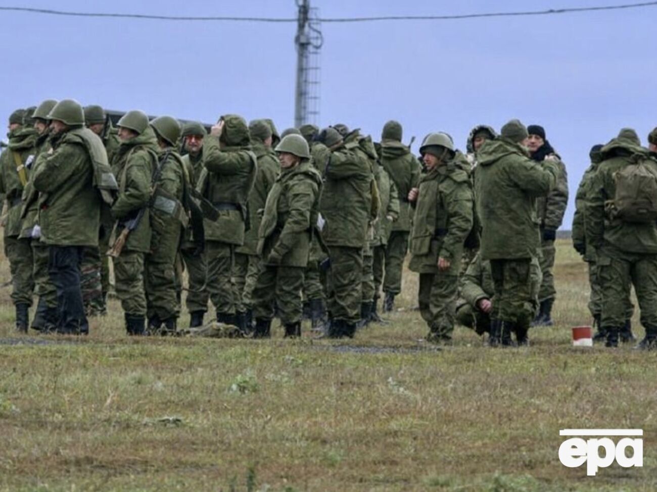 За словами Еріка, за суму від 10 млн руб. його командир в армії РФ готовий був почати розмовляти про те, щоб "відмазати" когось від армії