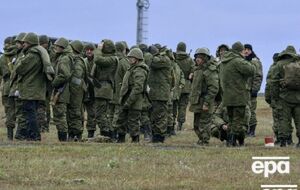 По словам Эрика, за сумму от 10 млн руб. его командир в армии РФ готов был начать разговаривать о том, чтобы "отмазать" кого-то от армии