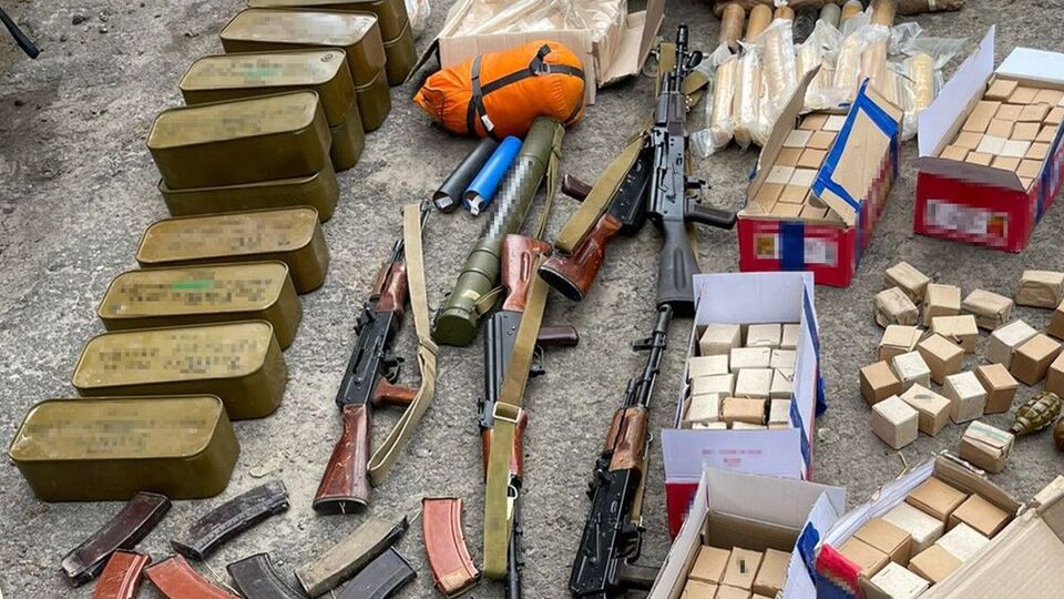 Боевые средства поражения, обнаруженные на деоккупированных территориях, фигуранты пытались продать криминалитету