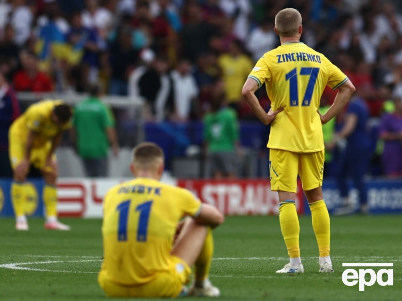 Украинская сборная оказалась на последнем месте группы из-за большого поражения от Румынии