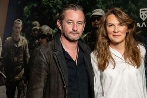 У Жадана и Бобровской есть совместные фото