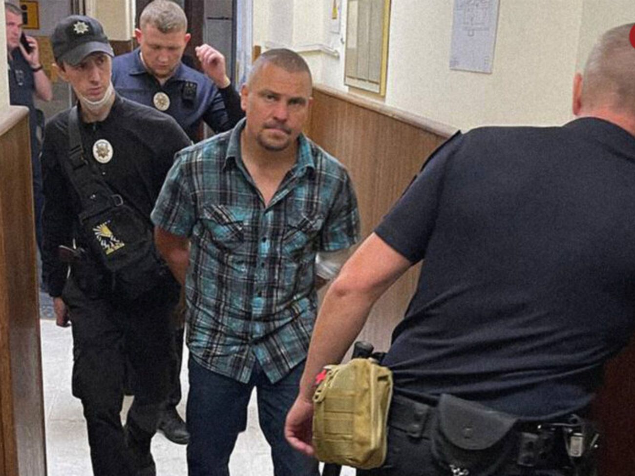 Суд відправив охоронця Тищенка під варту на два місяці без права внесення застави