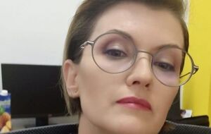 Я читала памятки, как вести себя с героем на протезе, чтобы не задеть его чувства. Но плакала от благодарности, а он обнимал меня и говорил: "Все будет хорошо"