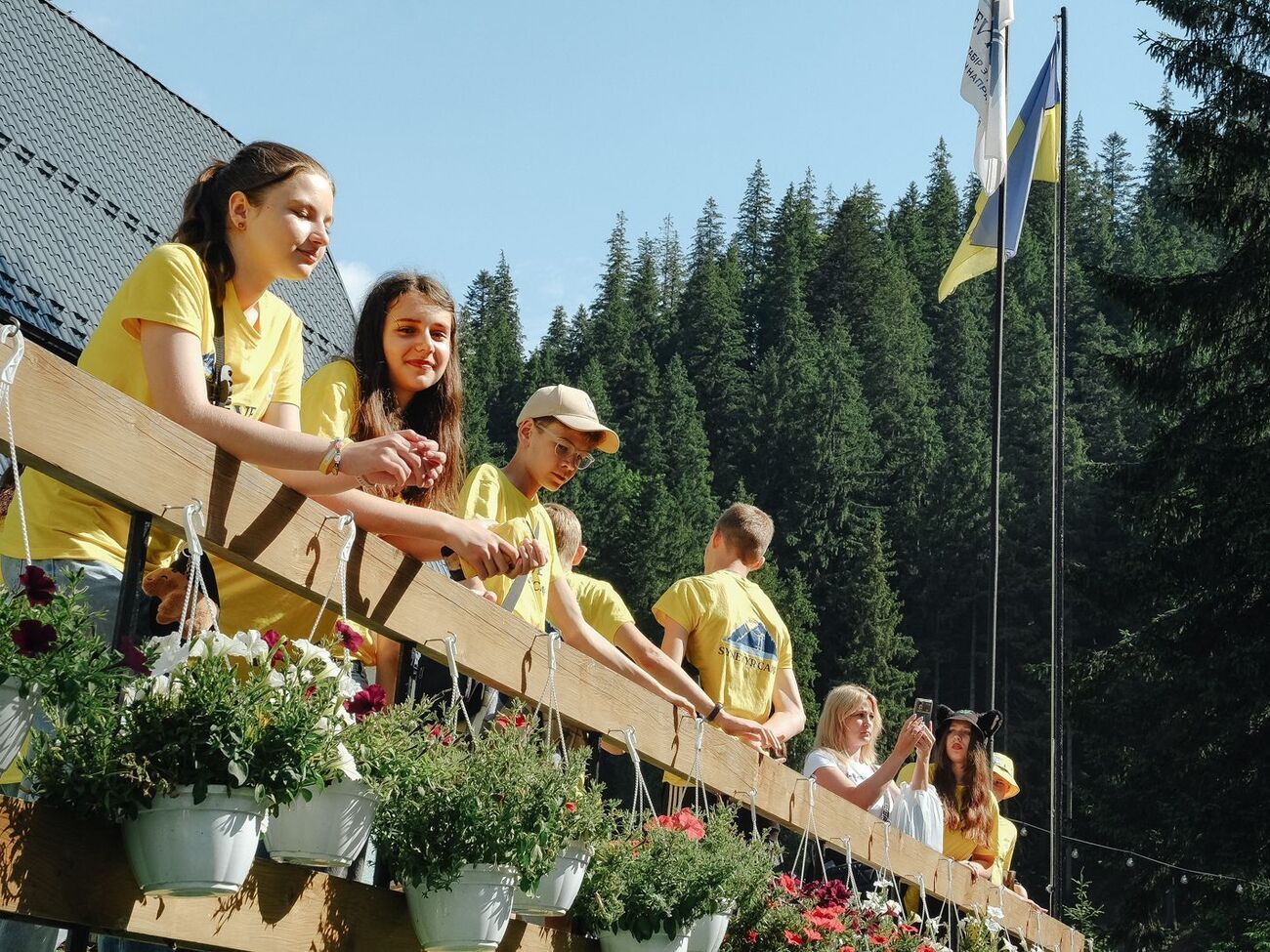 Второй год подряд дети действующих военных, ветеранов и сотрудников "Интерпайп" отдыхают в лагере в Карпатах