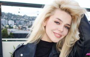 Grosu стверджує, що таємно вийшла заміж, але приховує, хто її чоловік