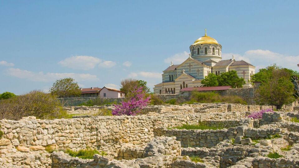 Росіяни руйнують важливу історичну пам'ятку в Севастополі