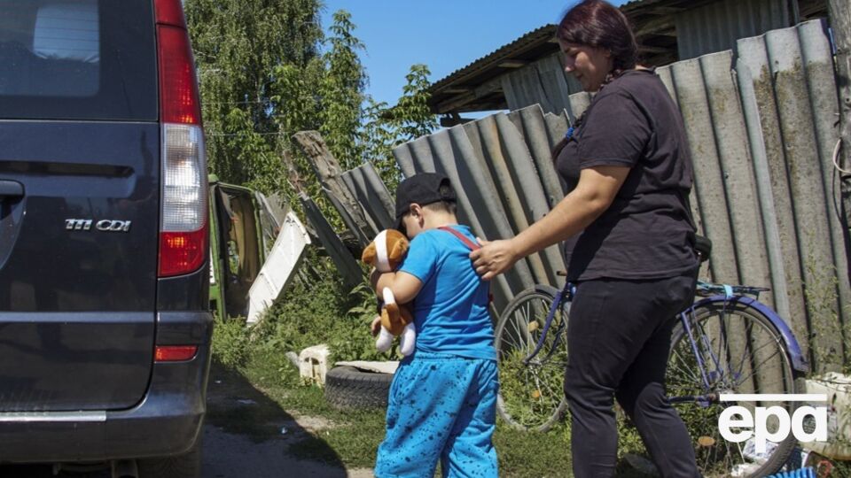 Ідеться про евакуацію сімей із дітьми з Ізюмського, Богодухівського, Куп'янського та Чугуївського районів
