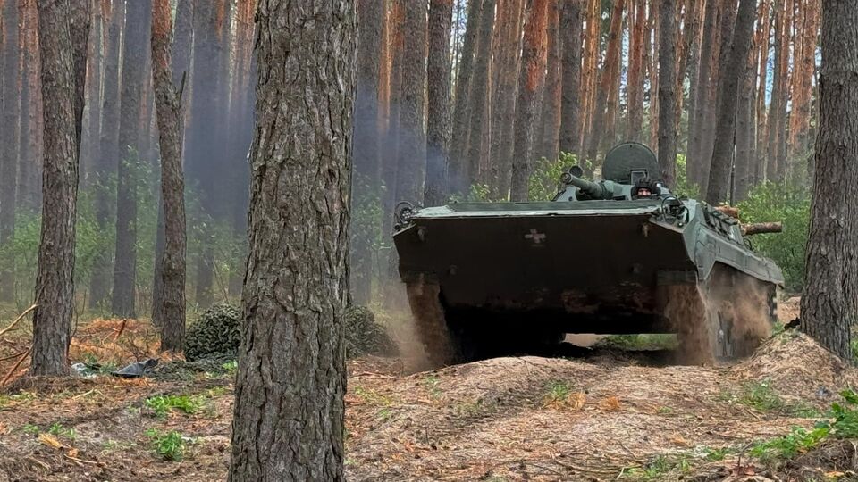 Количество боевых столкновений по всей линии фронта с начала суток возросло до 102