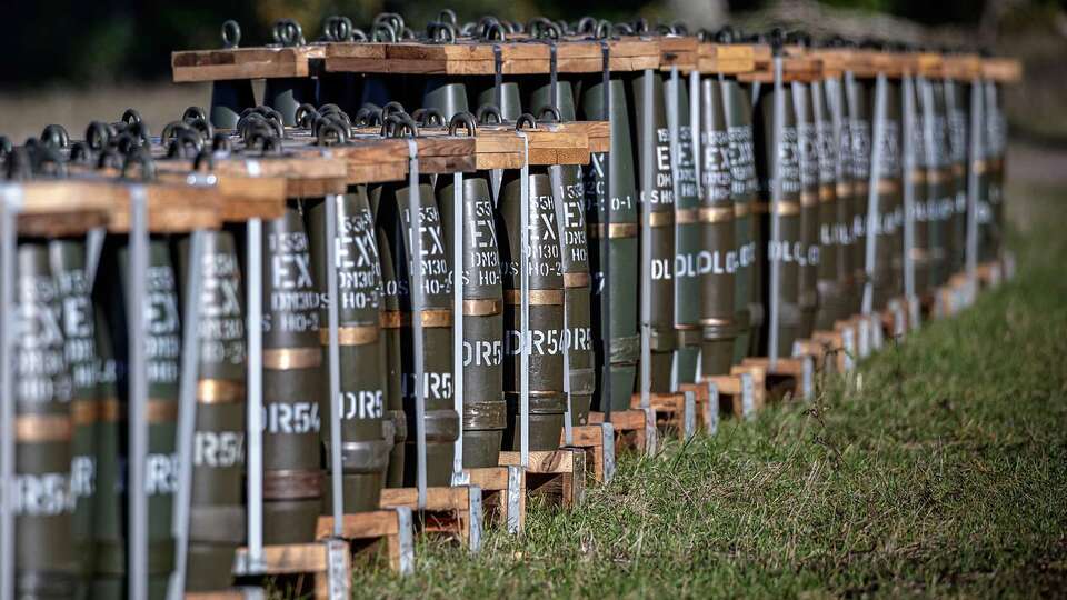 К чешской инициативе по закупке боеприпасов для Украины присоединились 18 стран, отметил Фиала