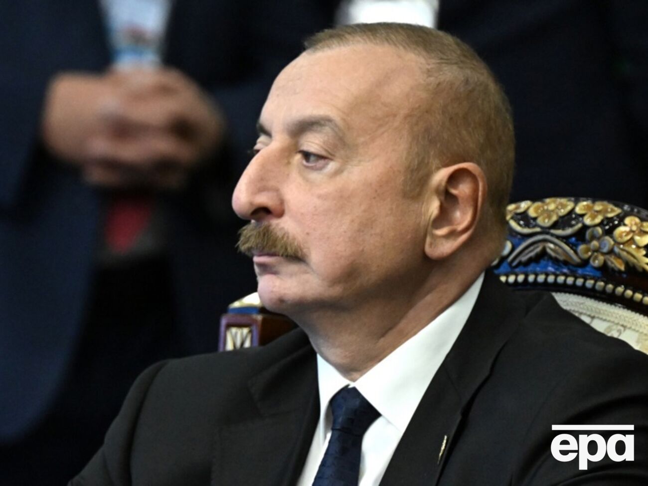 Досрочные выборы в парламент Алиев назначил на 1 сентября