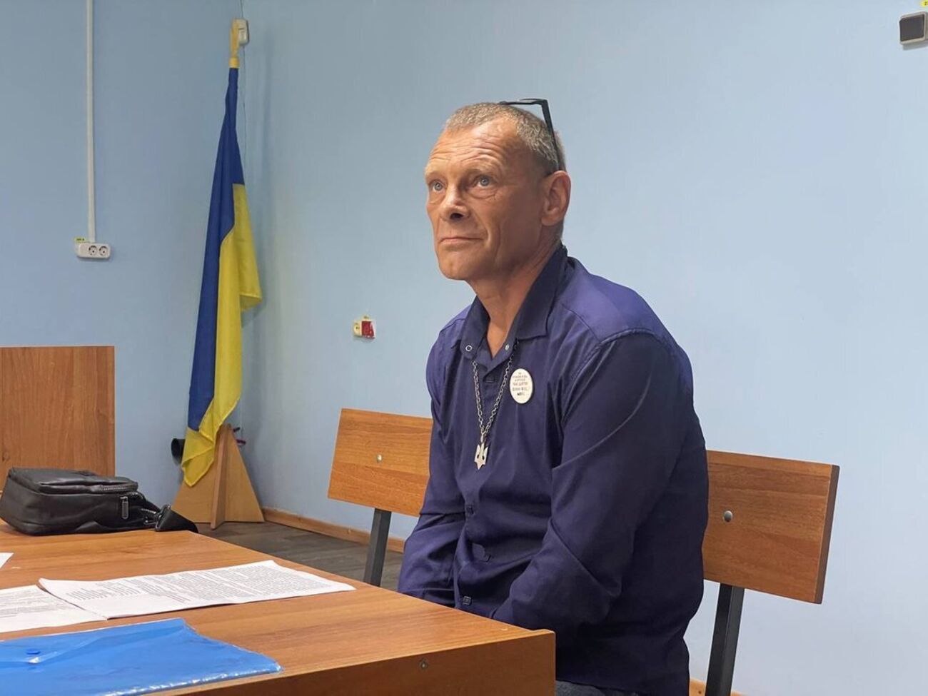 Обвиняемый своей вины не признает, ведь, по его словам, готовился защищать свое село от российских войск