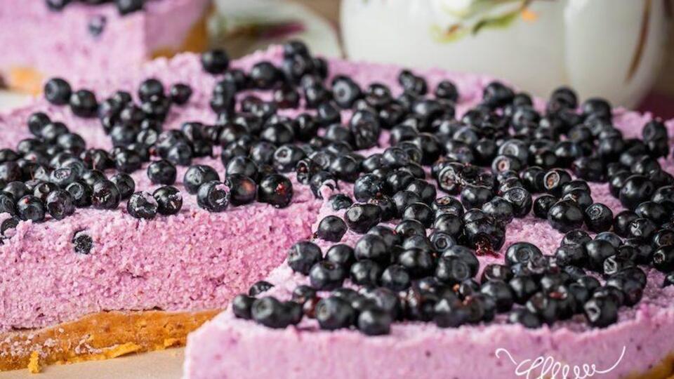 Чизкейк перед подаванням має постояти в холодильнику