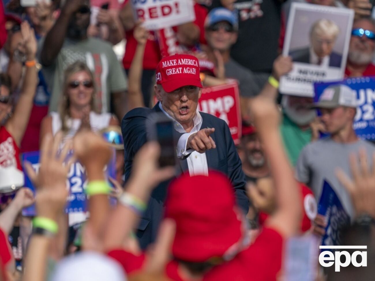 Трамп назвав себе переможцем дебатів