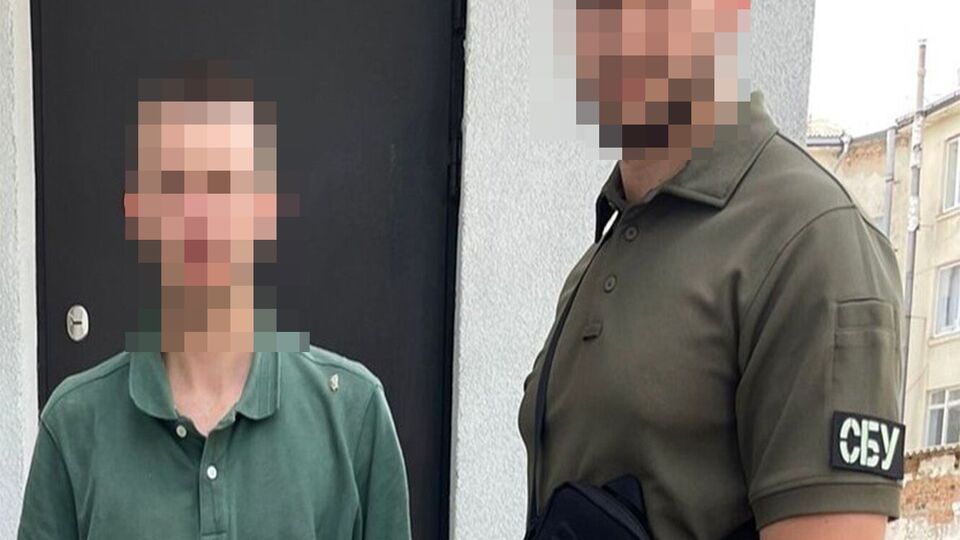 Мотиви вчинку 23-річного жителя Хмельницької області встановлюють, зазначили у спецслужбі