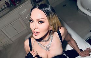 Мадонна пока никак не прокомментировала обвинения поклонника