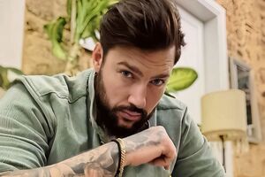 Кензов в мае 2024 года выступал на российском фестивале в Германии